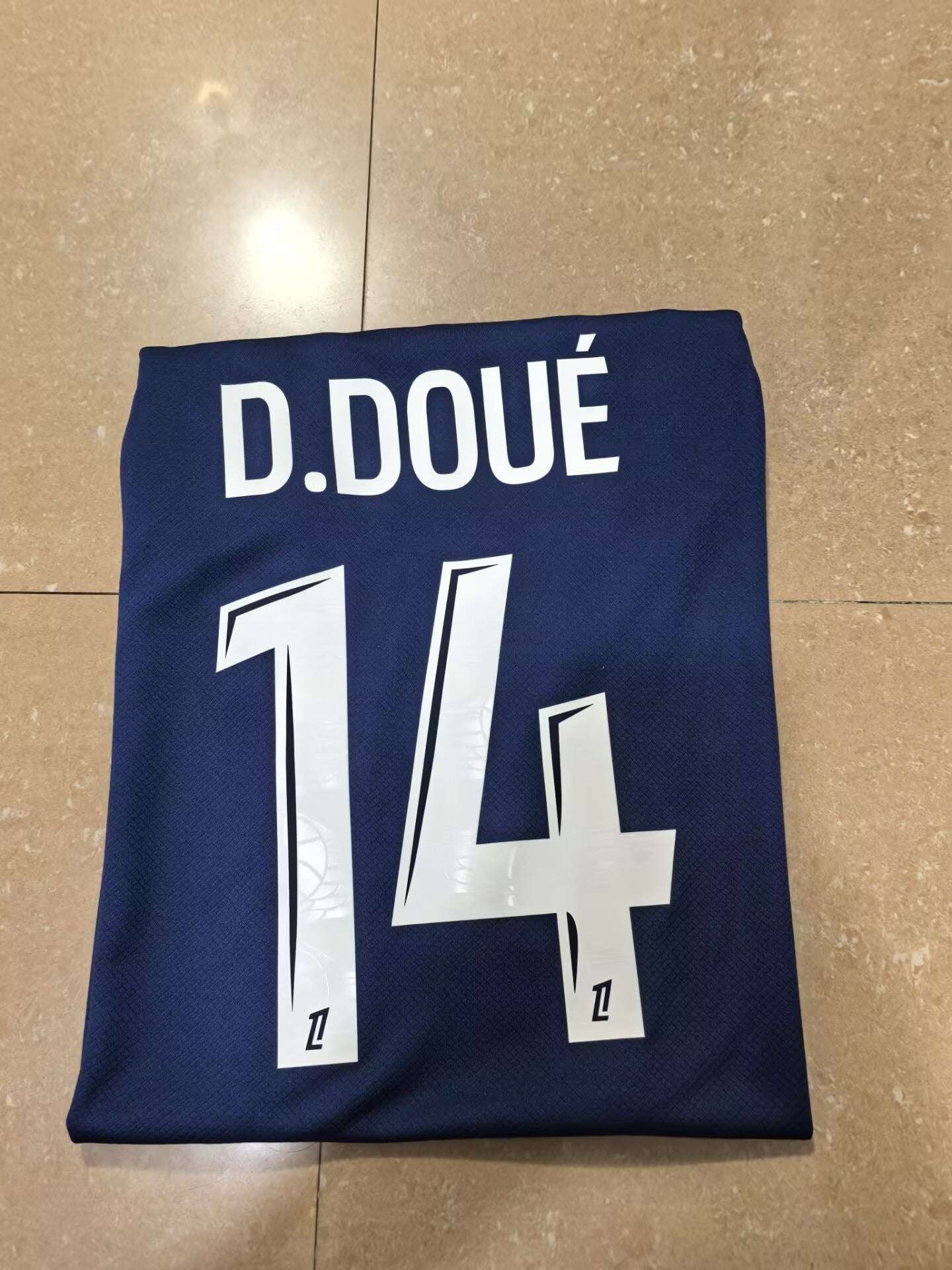 24/25 运动衬衫 成人上衣T恤