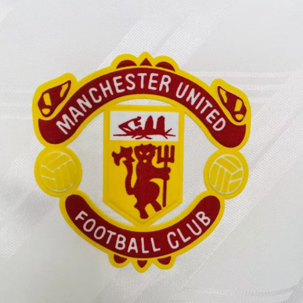 86-88Manchester United Retro Jersey George Best #11 Vintage Away White/Red Soccer Shirt